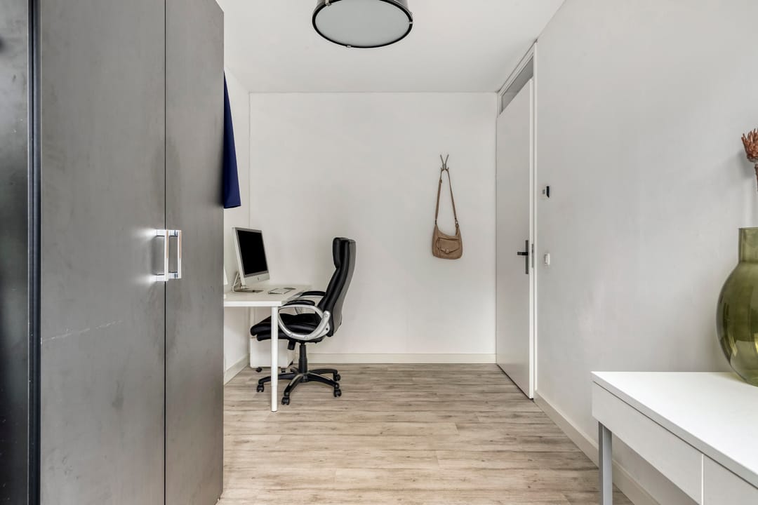 Photo 37 of Koningsplein 300