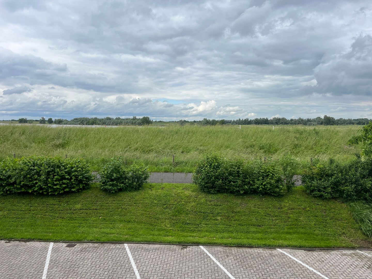 View photo 2 of De Bouwkamp 12