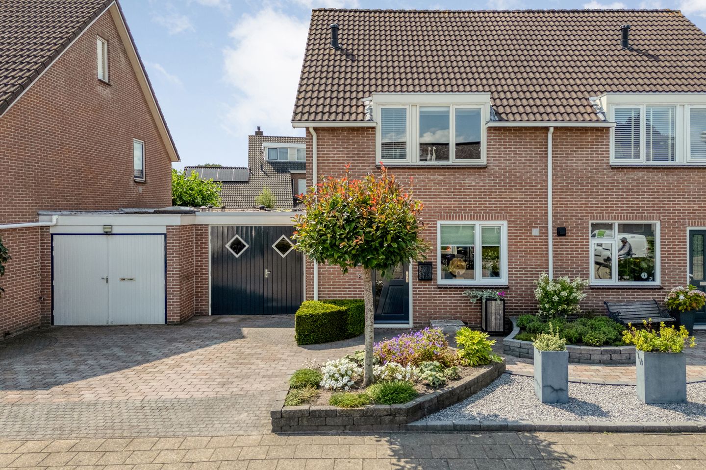 Foto 5 van Weegbree 39