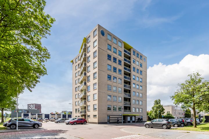 Photo 4 of Prelude 63