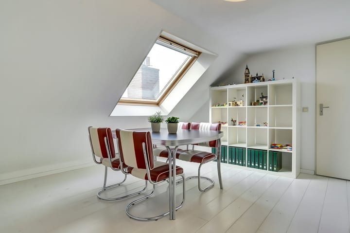 Photo 33 of Van Deelenstraat 106