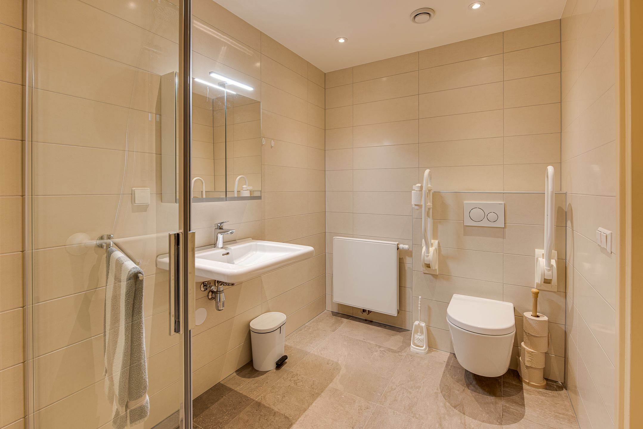 Foto 18 van Oranjestraat 8-0009