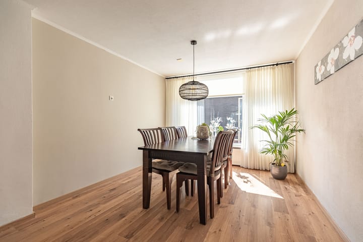 Foto 16 van Dahliastraat 35