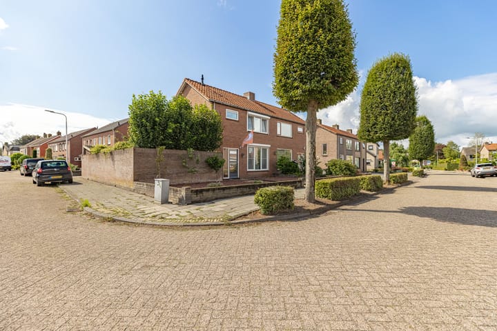 Foto 42 van Dahliastraat 35