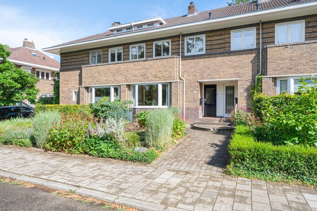 Photo 1 of Emmastraat 5