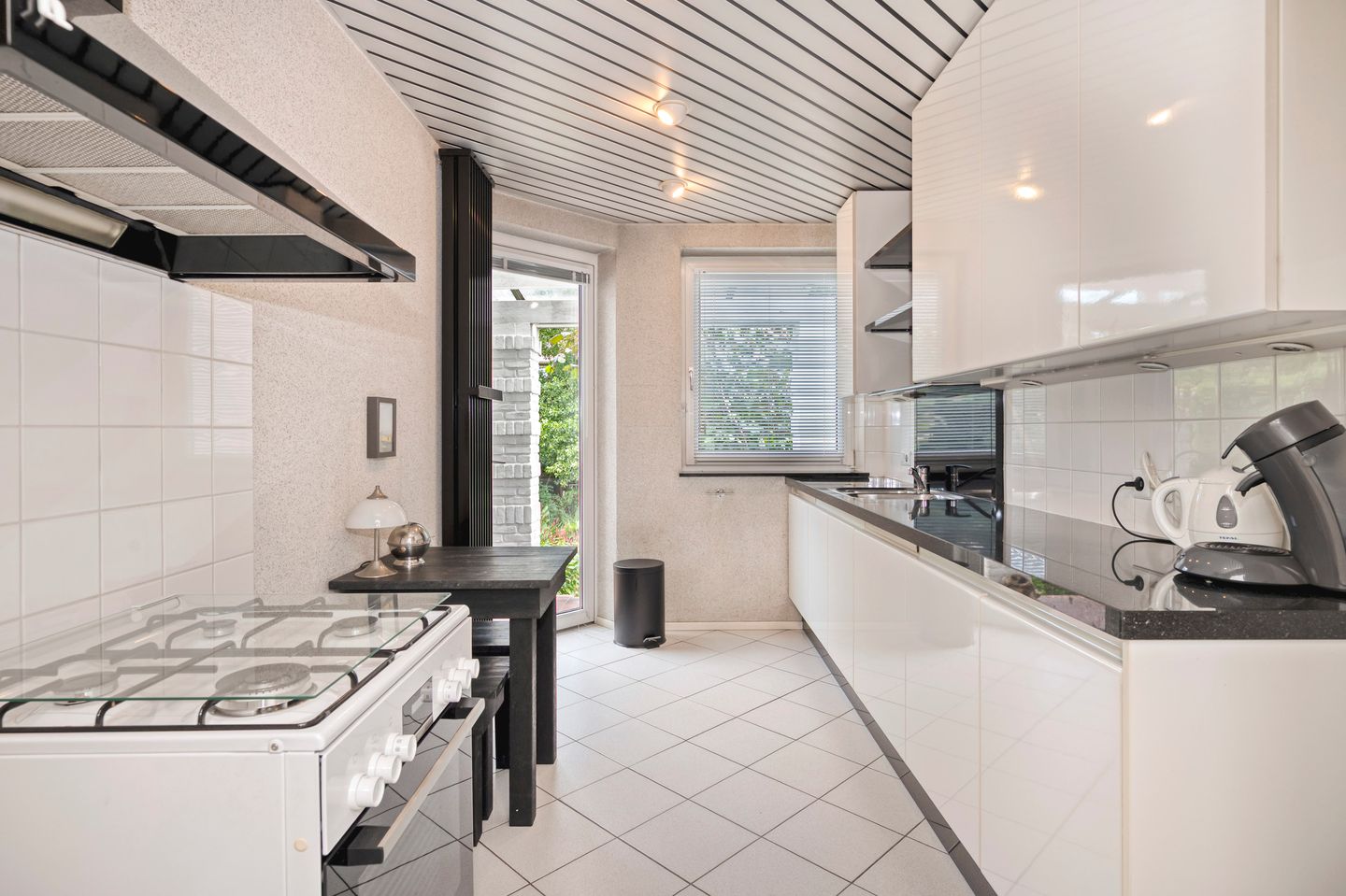 Photo 4 of Emmastraat 5