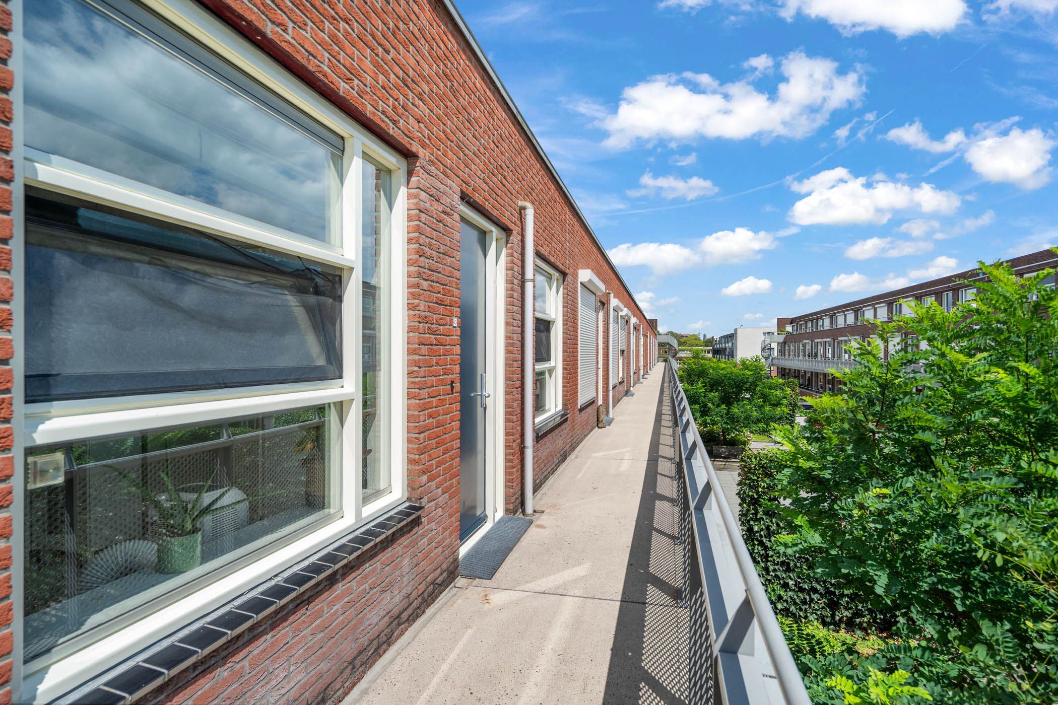 Foto 21 van Tiranastraat 40