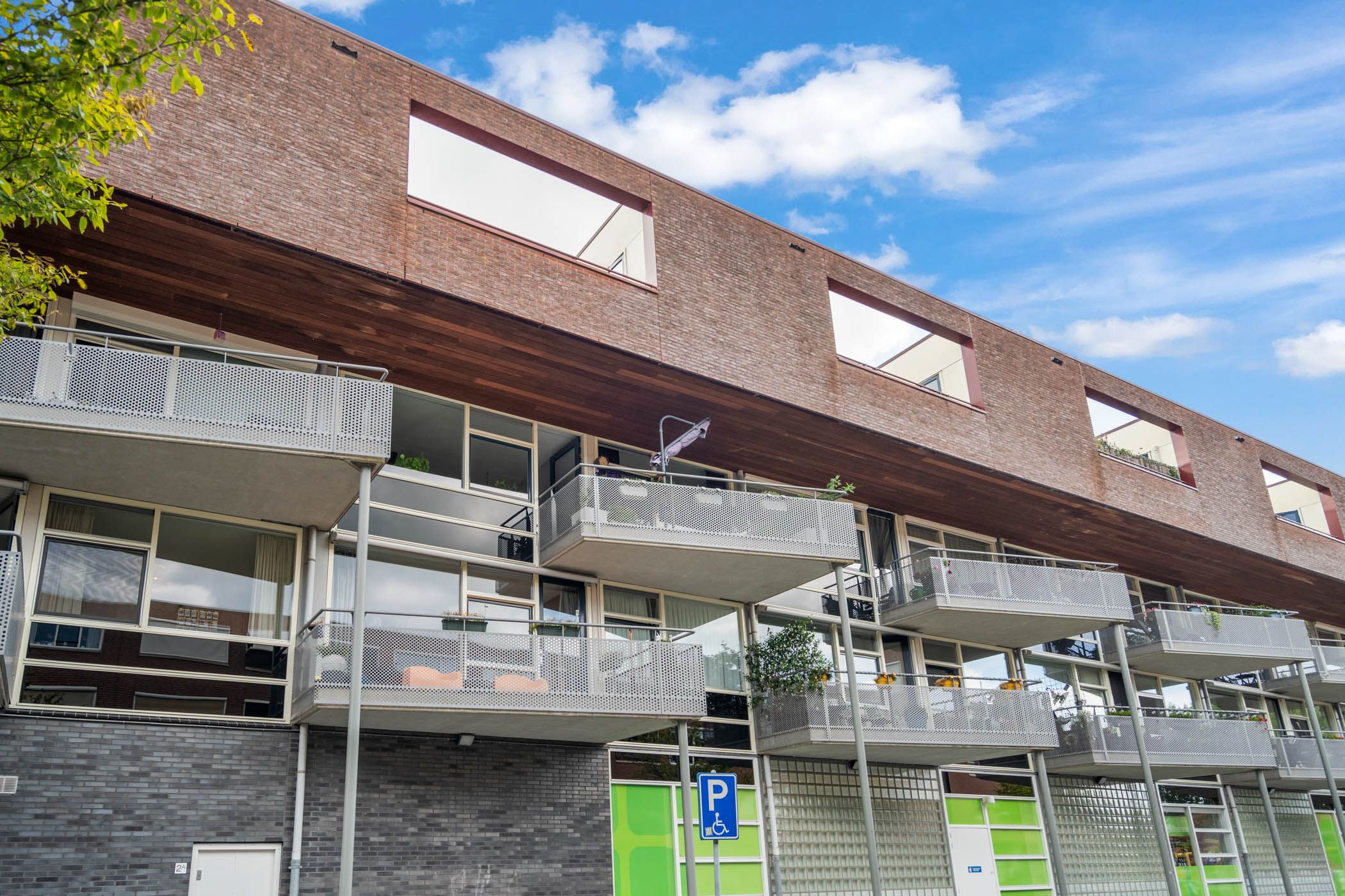 Foto 27 van Tiranastraat 40