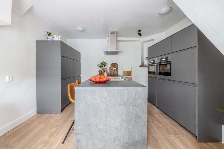 Photo 17 of Vrouwjuttenstraat 38