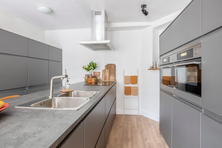 Photo 18 of Vrouwjuttenstraat 38