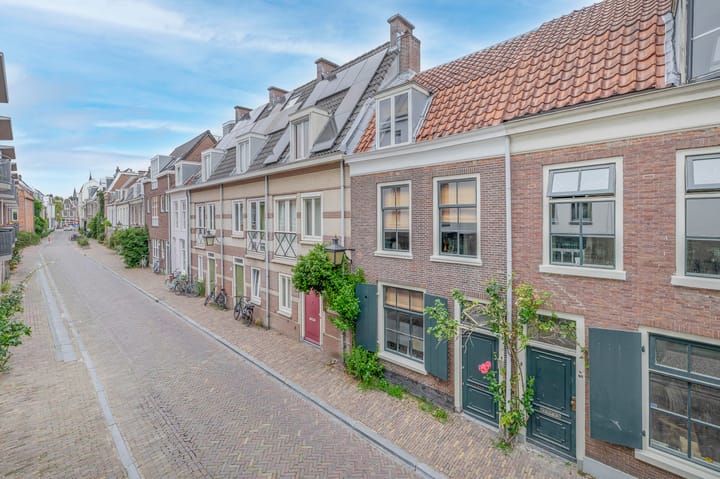 Photo 6 of Vrouwjuttenstraat 38