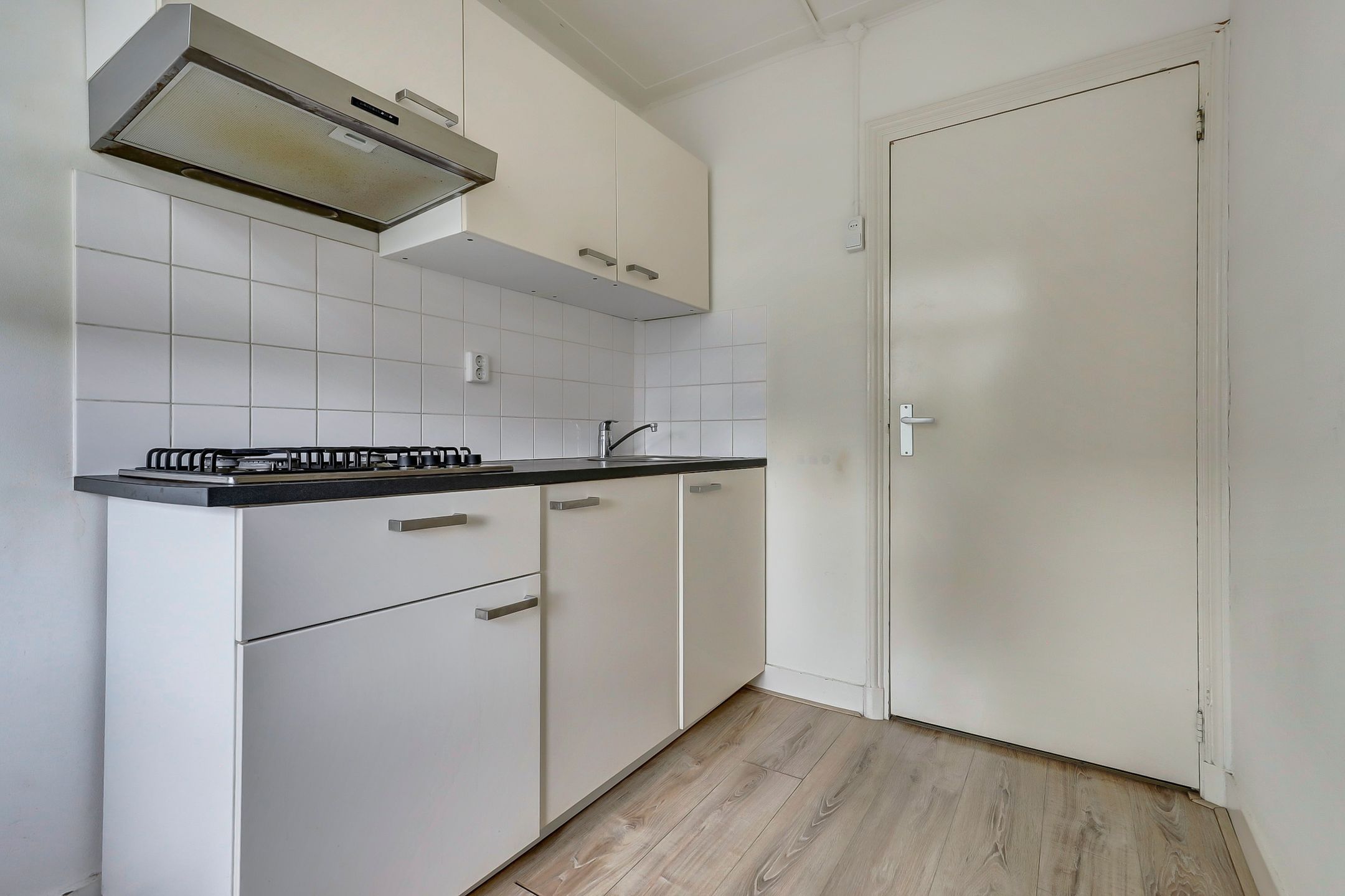 Photo 30 of J.P. Heijestraat 32