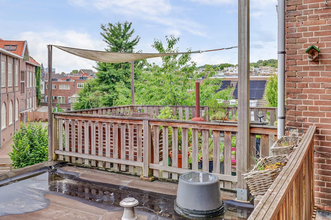 Photo 41 of J.P. Heijestraat 32