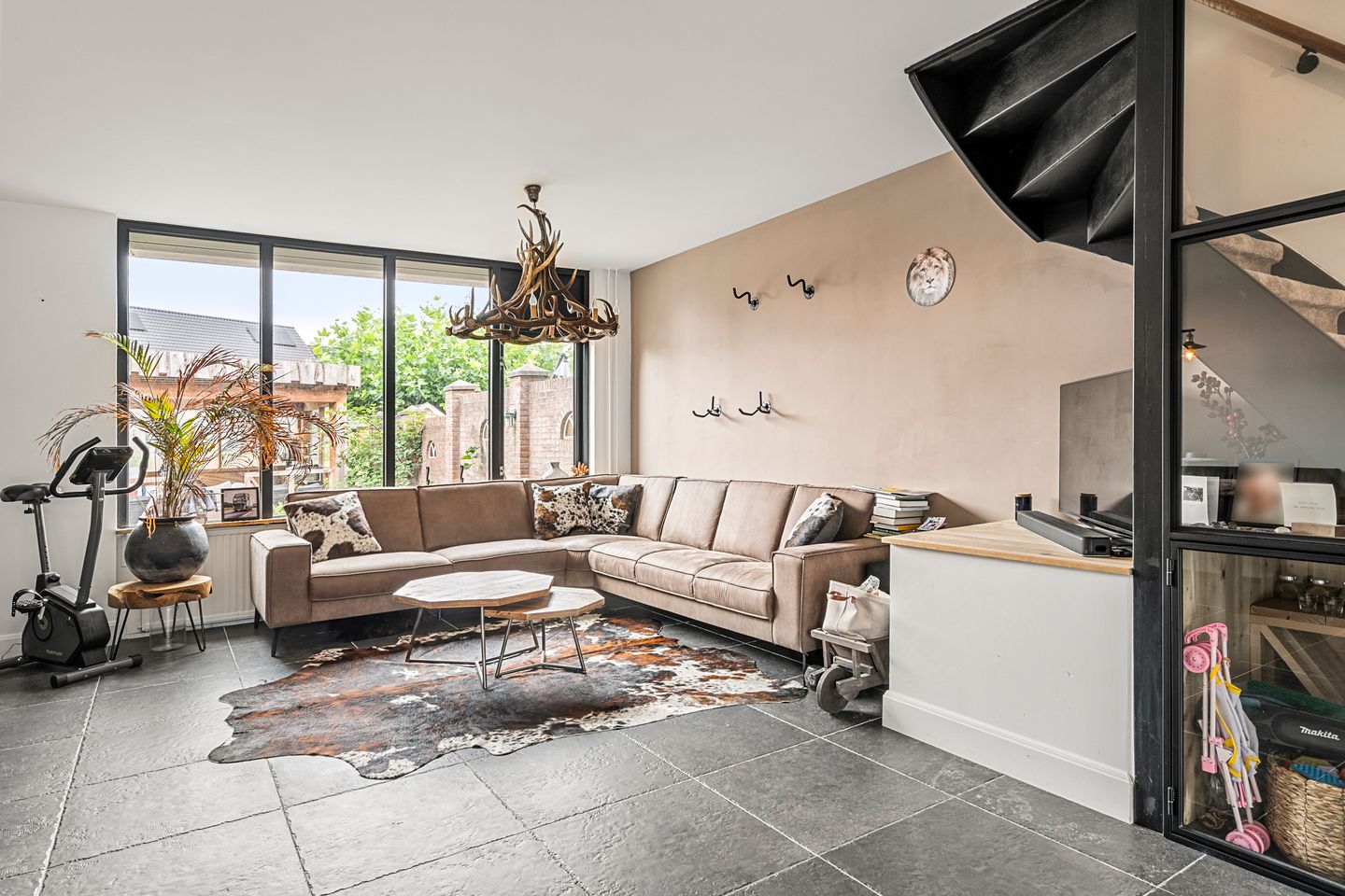 Photo 10 of Rehobothstraat 25