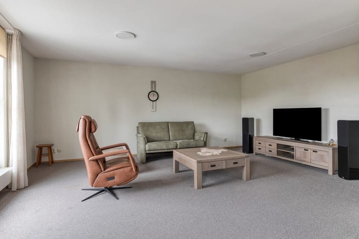 Foto 15 van Kometenstraat 117