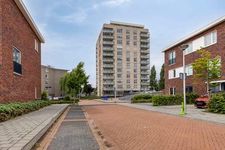 Foto 31 van Kometenstraat 117