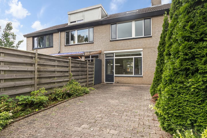 Foto 24 van Spijkenissestraat 3