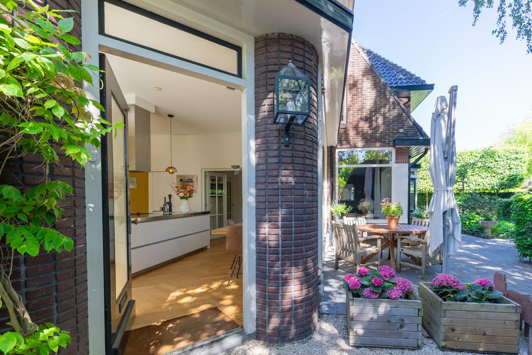 Photo 56 of Thorbeckelaan 2