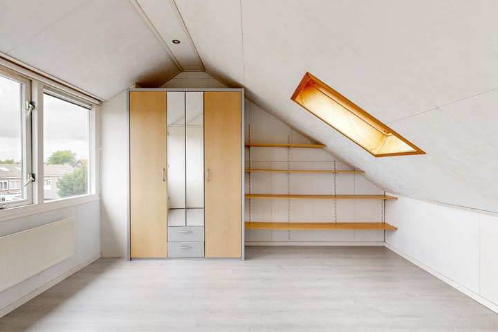 Foto 18 van Den Burglaan 34