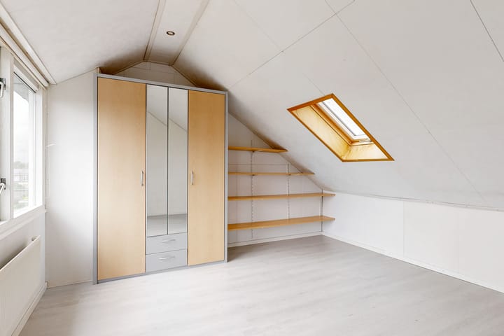 Foto 19 van Den Burglaan 34