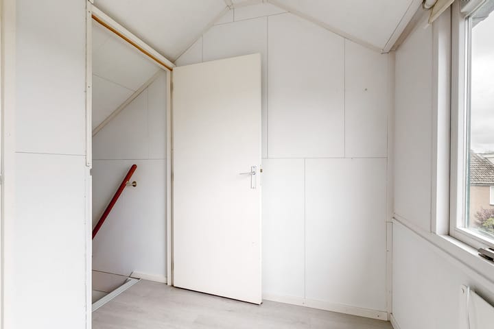 Foto 21 van Den Burglaan 34