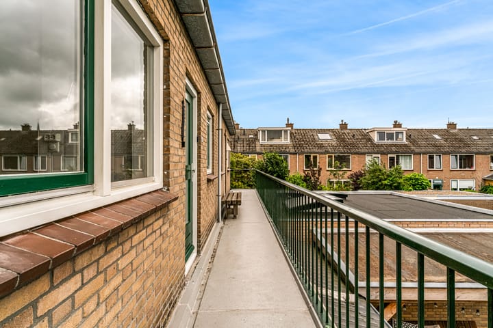 Foto 25 van Den Burglaan 34