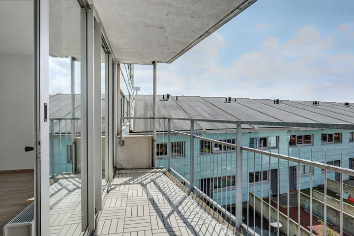 Photo 10 of Puck van Heelstraat 64