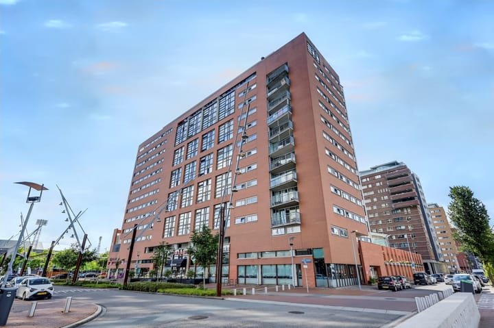 Photo 23 of Puck van Heelstraat 64