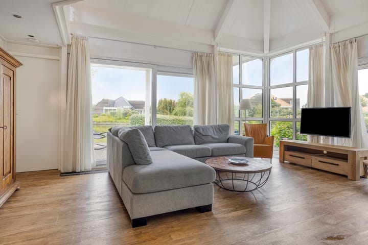 Photo 7 of Meerkoet 11