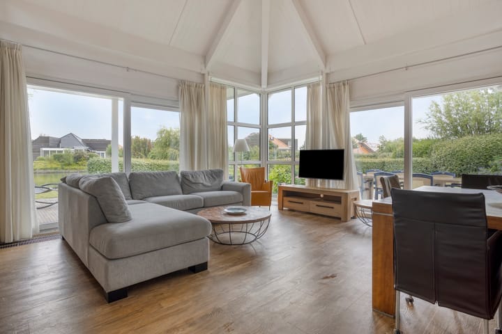 Photo 11 of Meerkoet 11