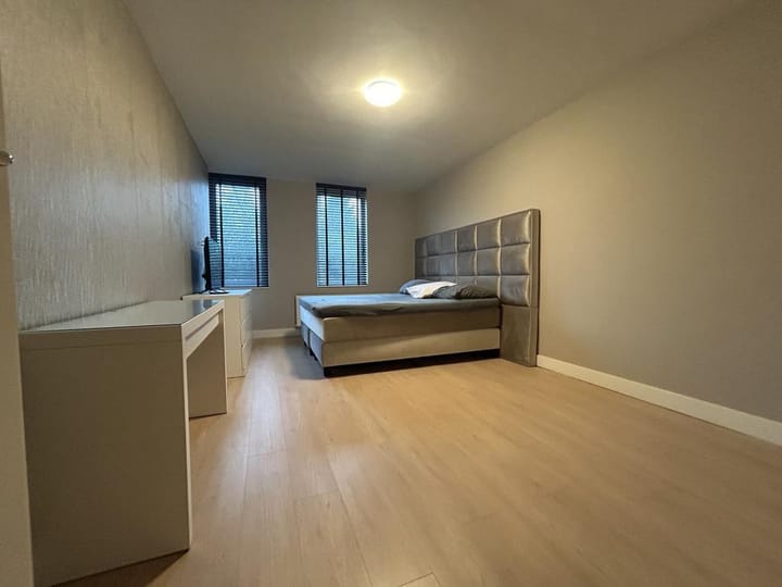 Photo 5 of Olivier van Noortstraat 12