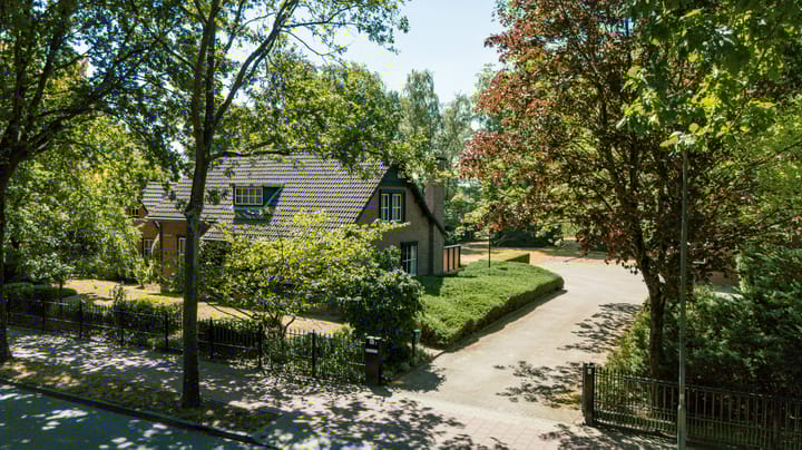 Roosbergseweg 1