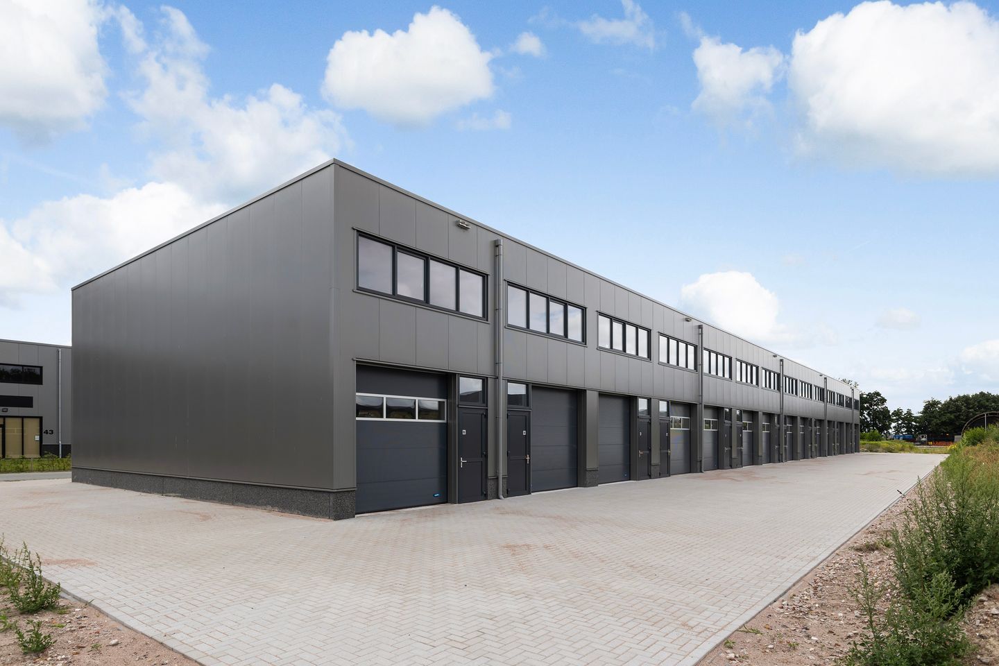 View photo 1 of Einsteinweg 86