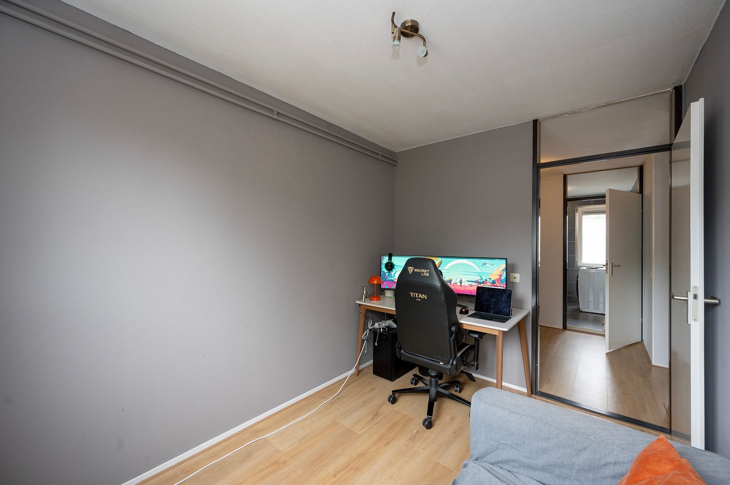 Foto 25 van Kornwierde 98