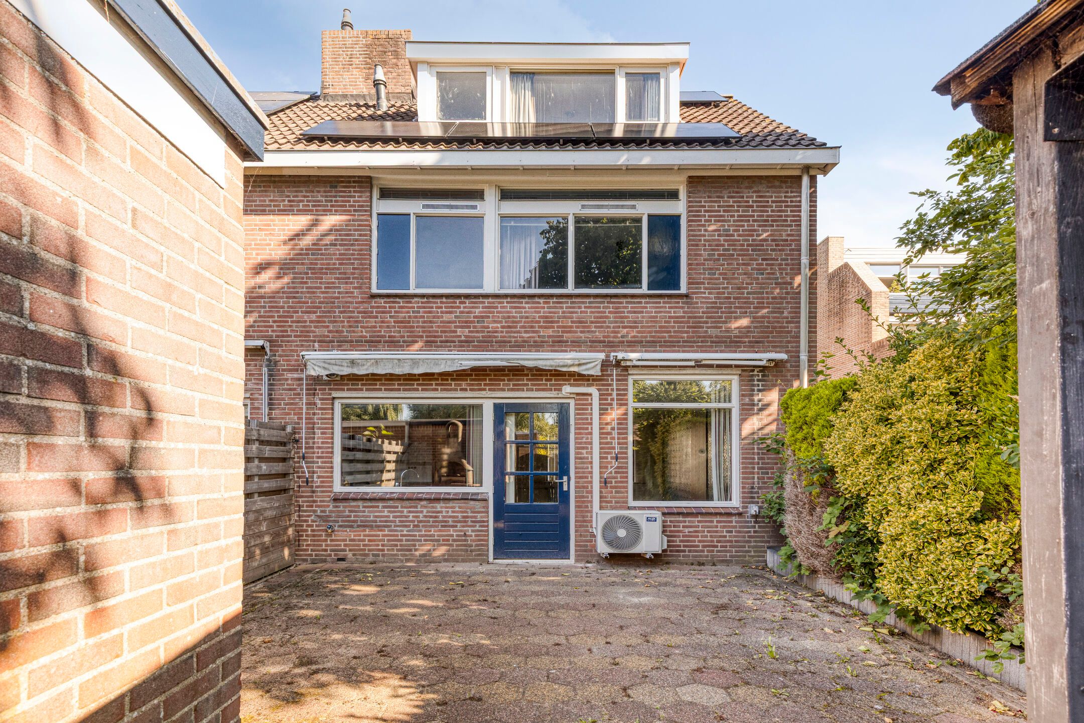 Photo 21 of Winkelwaard 456