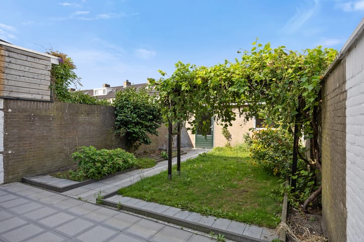 Photo 25 of Mr. Sprenger van Eykstraat 2