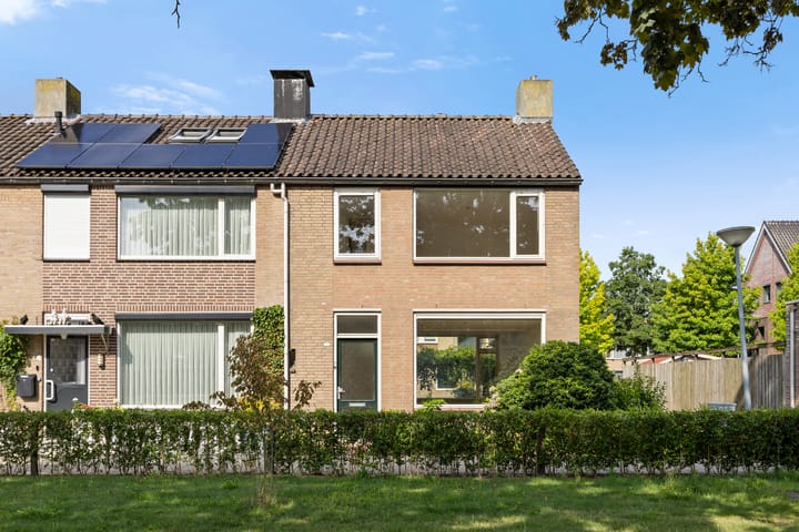 Photo 31 of Mr. Sprenger van Eykstraat 2