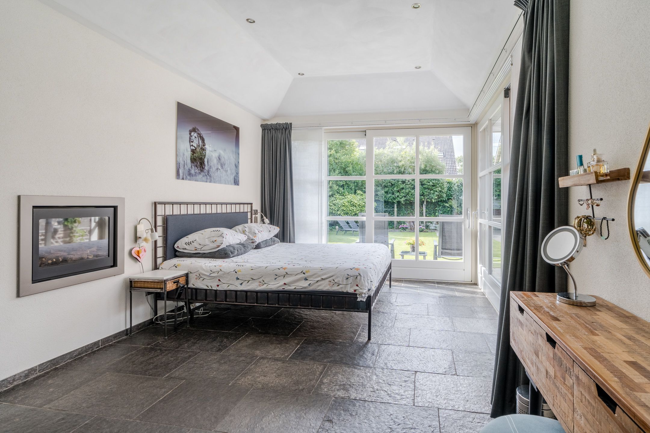 Photo 12 of Frans van Nunenstraat 19