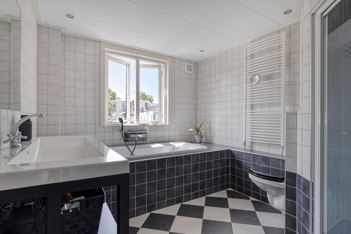 Foto 22 van Emmaweg 17