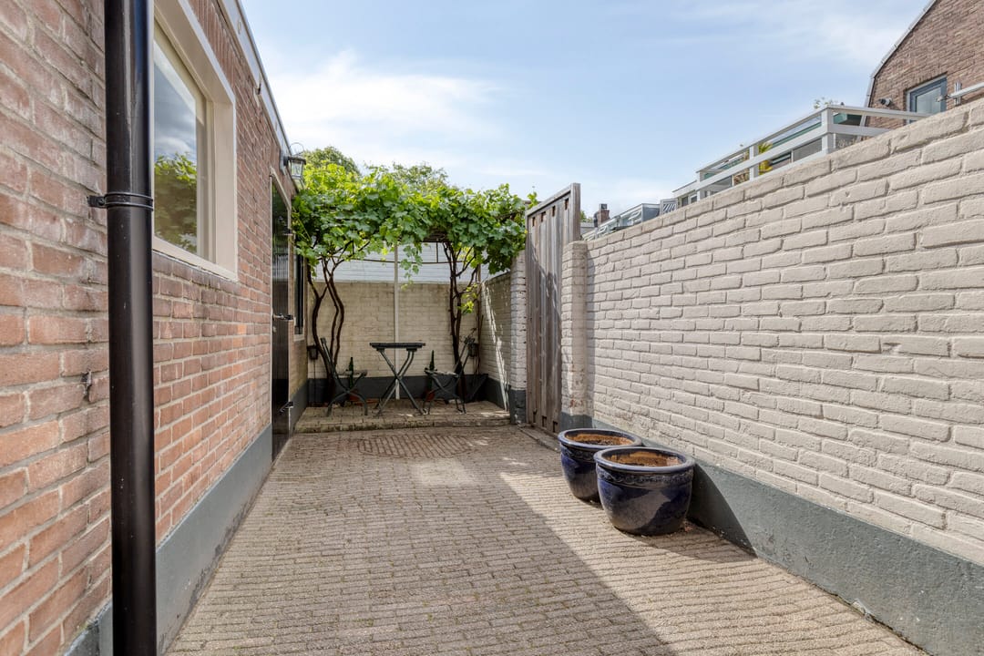 Photo 32 of Emmaweg 17