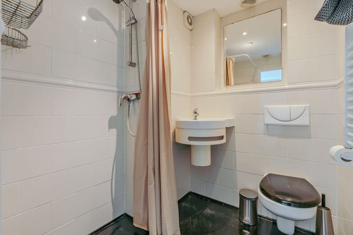 Foto 17 van Tweede Tuindwarsstraat 10-C