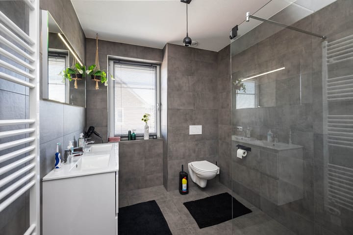 Foto 3 van De Bloemenesch 17