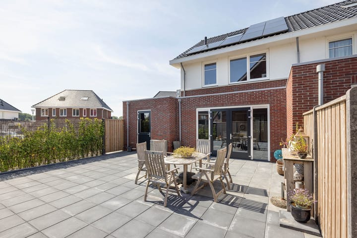 Foto 4 van De Bloemenesch 17