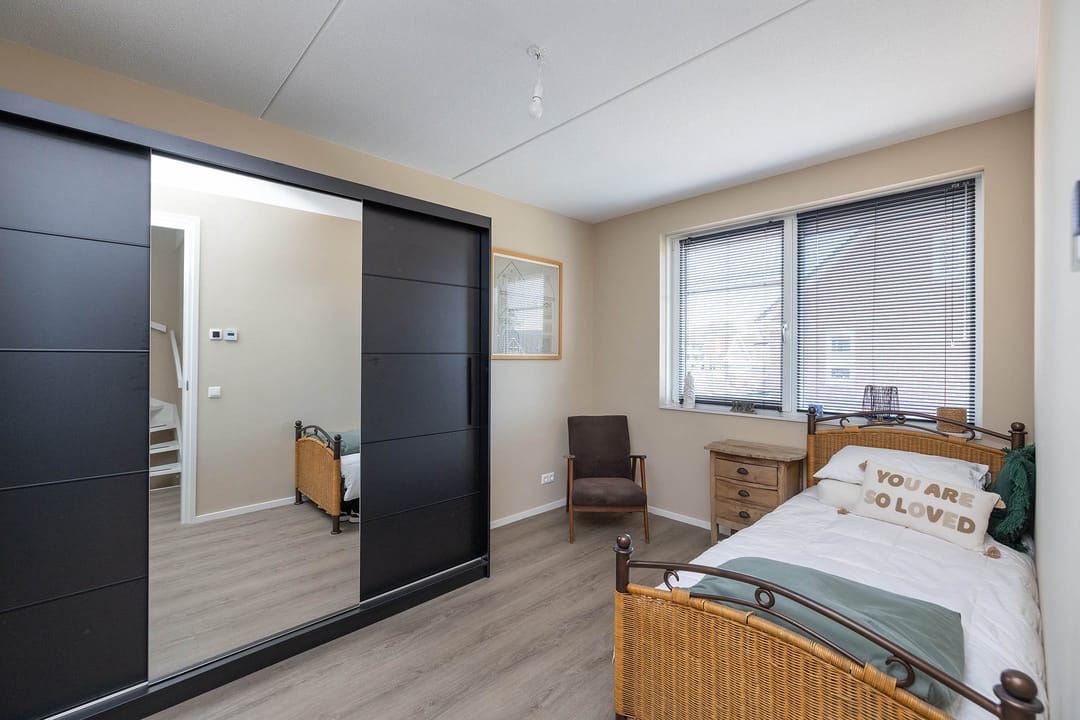 Foto 16 van De Bloemenesch 17