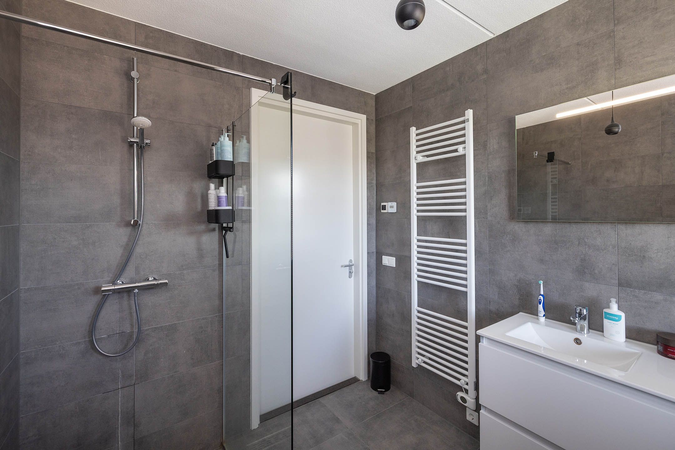 Foto 18 van De Bloemenesch 17