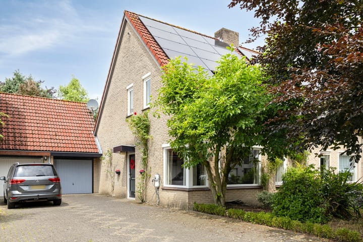 Foto 33 van Roerstraat 35