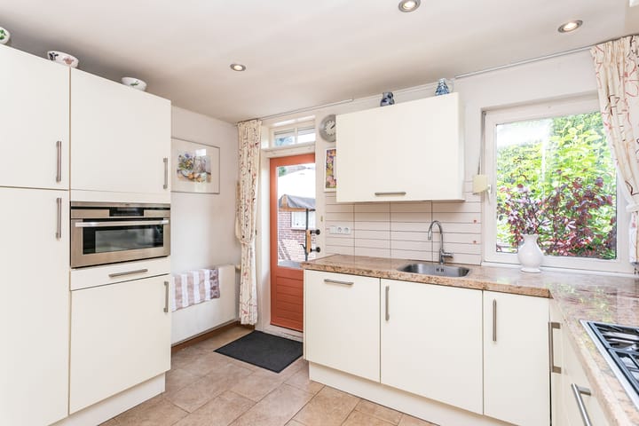 Foto 9 van Meteoorstraat 2