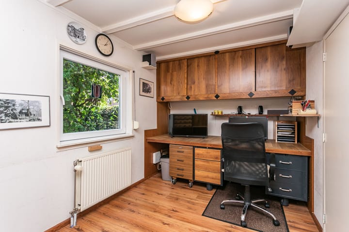 Foto 11 van Meteoorstraat 2