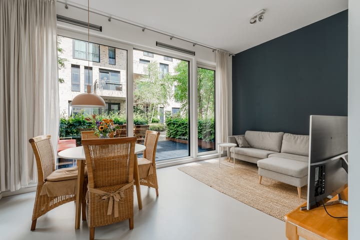 Photo 6 of Faas Wilkesstraat 287