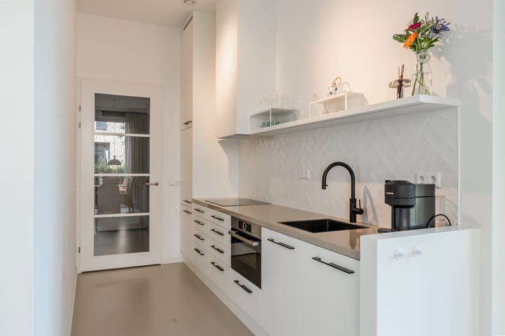 Photo 13 of Faas Wilkesstraat 287